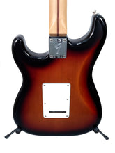 Cargar imagen en el visor de la galería, Guitarra Eléctrica Fender Player Stratocaster 3 Tone Sunburst nuevo
