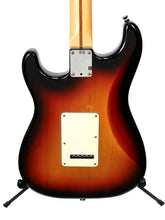 Cargar imagen en el visor de la galería, Guitarra Eléctrica Fender Stratocaster American Standard 3 Tone Sunburst 2008
