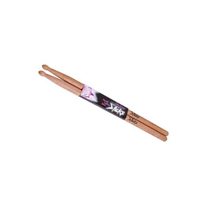 Baquetas de Madera con On Stage Sticks MW5B