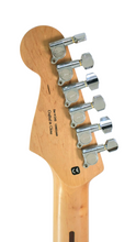 Load image into Gallery viewer, Guitarra Eléctrica Fender Squier Stratocaster
