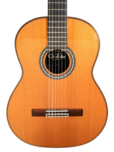 Load image into Gallery viewer, Guitarra Clásica Córdoba Luthier C10 Natural
