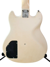 Cargar imagen en el visor de la galería, Guitarra Eléctrica Ovation Preacher Blanca
